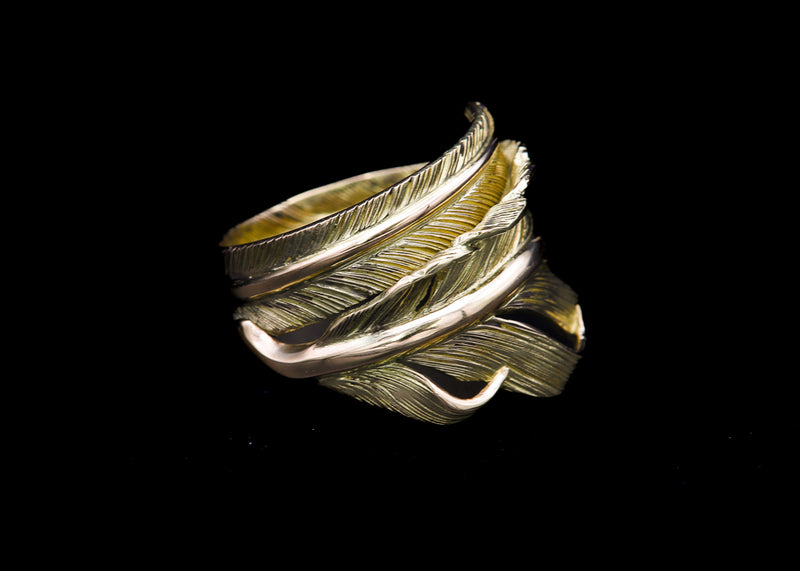 FR9-K18:K18 Wide Feather Ring