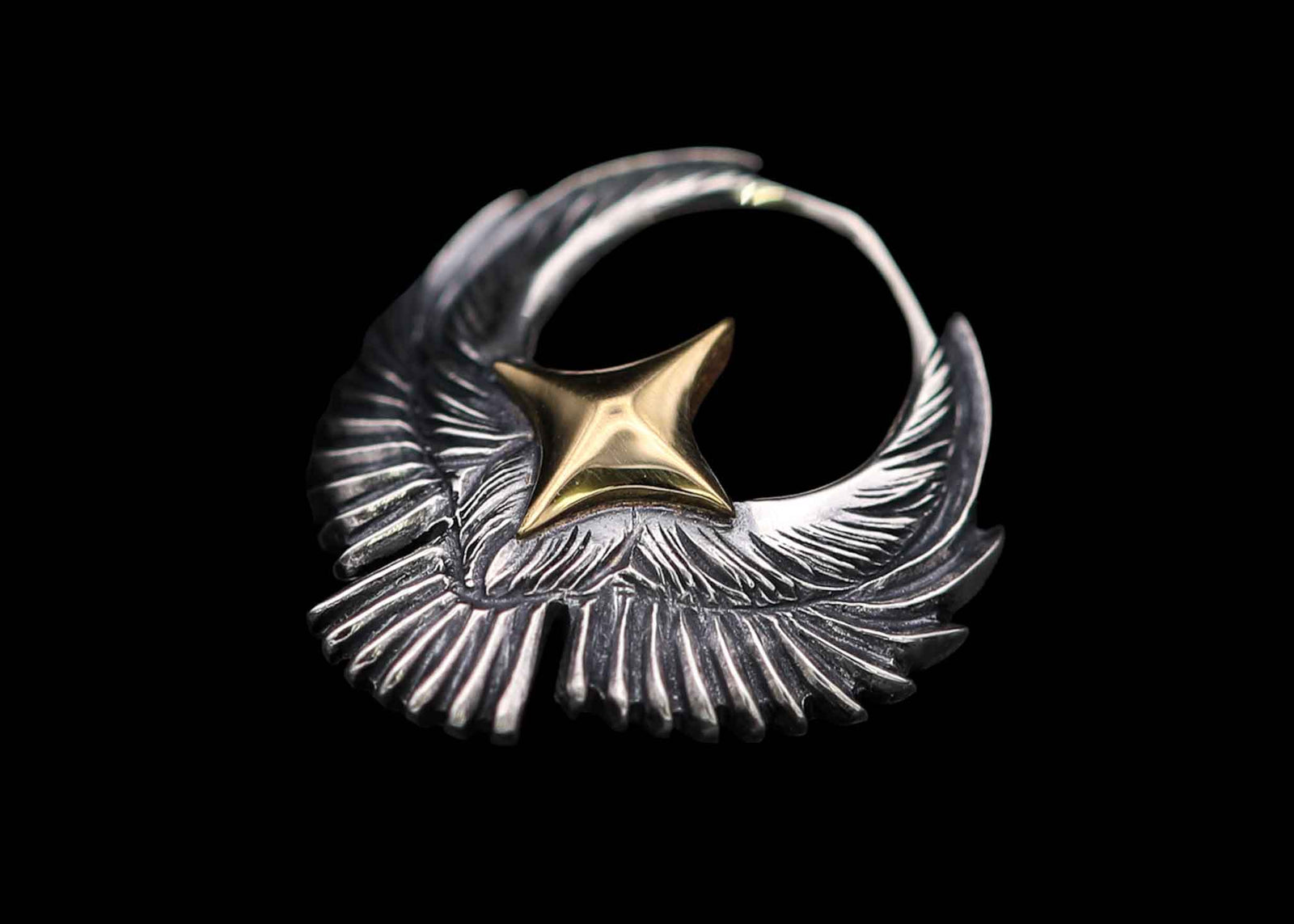 アクセサリー EAGLE EYE E10:Eagle Crest/K18 Head｜Horizon Blue Jewelry – ホリゾンブルー